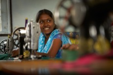 The seamstresses, employed by FFC, use waste silk fabric from the tailors in Podanur and old saris to create computer bags, gift sacs for wines and wallets. One person makes one lap top bag in a day.